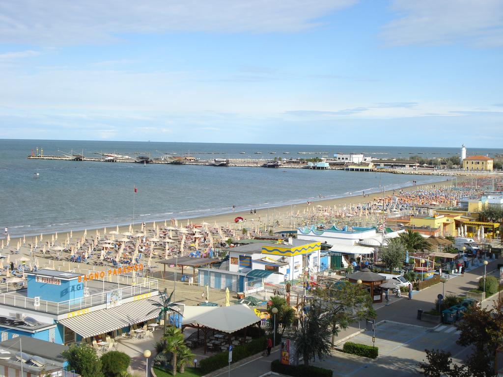 Hotel Al Ragno Cesena Bagian luar foto